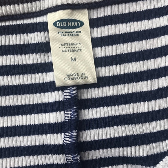 Old Navy Maternity Maxi Dress - Picture 3 of 4